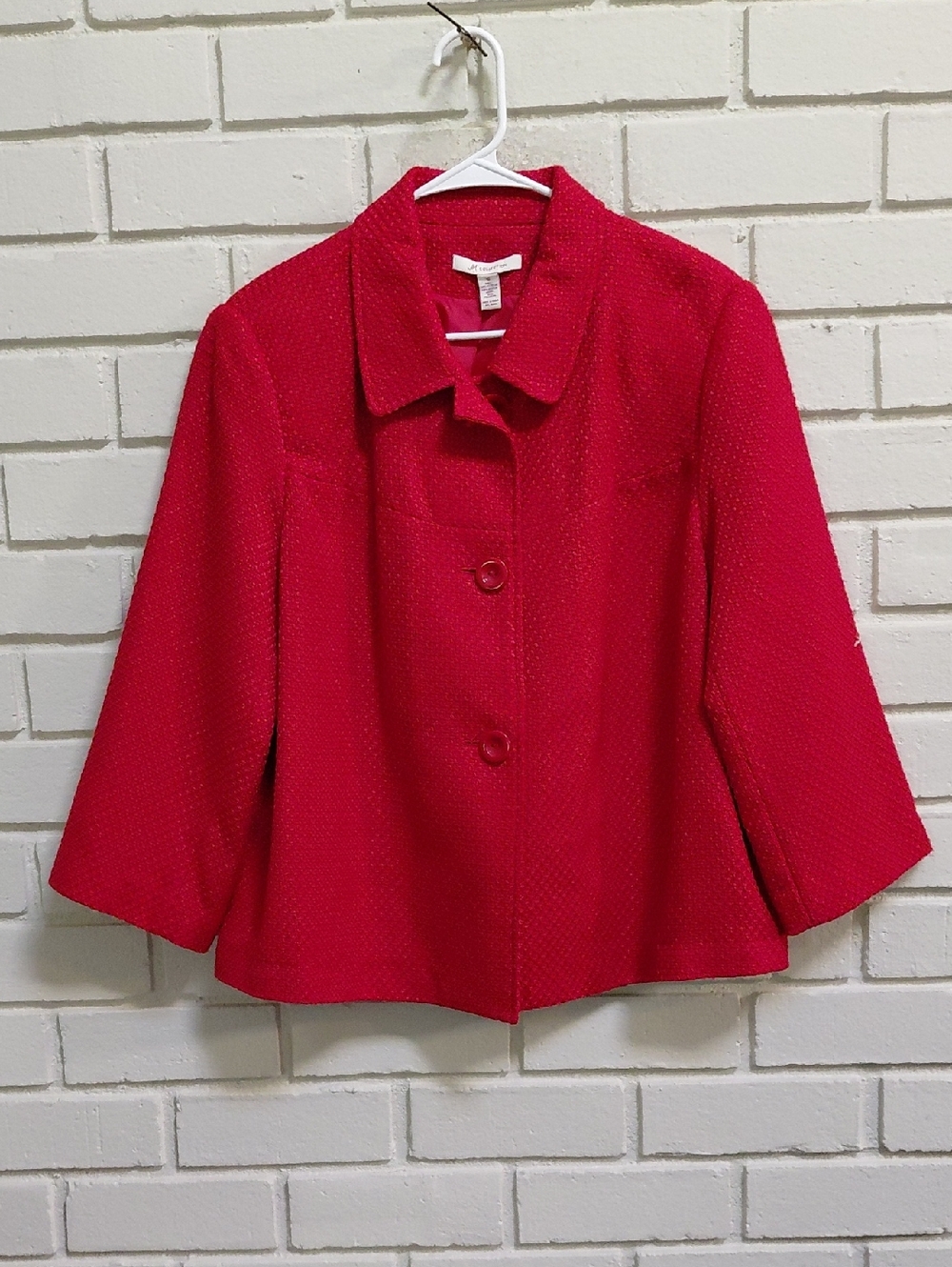 JM Collection Red Textured 3 Button  Business Jacket. Size 16  NWT